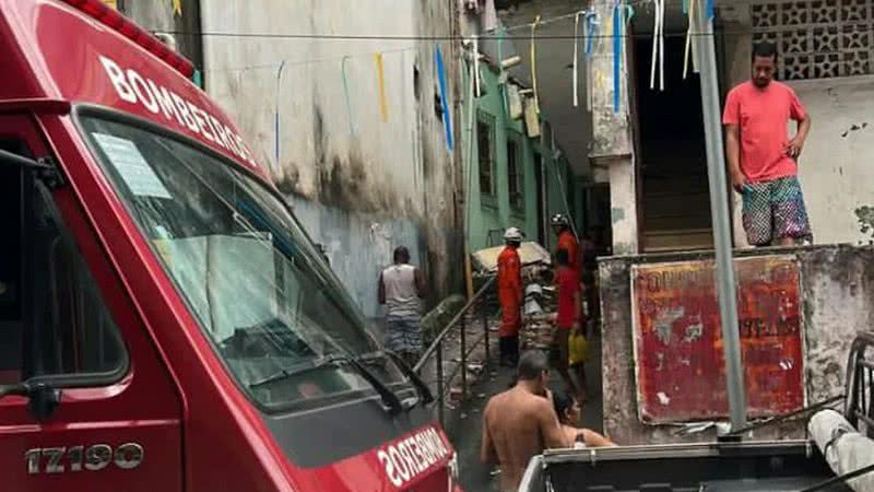 Varanda De Casa Desaba E Idoso Fica Ferido Em Salvador