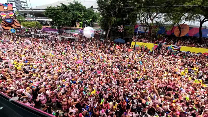 BNews Folia 2023 Turistas comentam sensação de estarem no Carnaval de