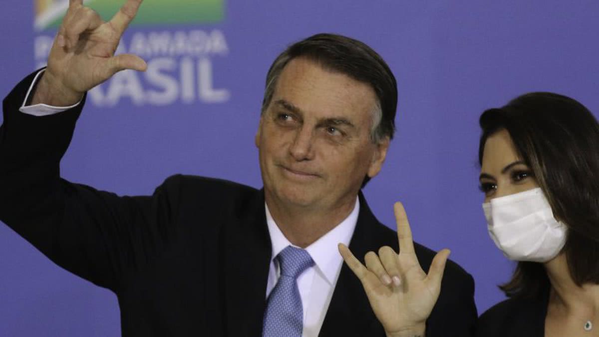 Bolsonaro E Michelle Demonstram Preocupa O Em Retorno Ao Brasil Saiba