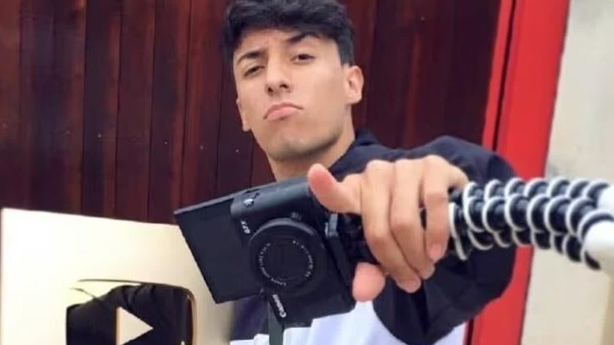 Mulher Que Teria Feito Sexo Youtuber Morto Deve Ser Investigada