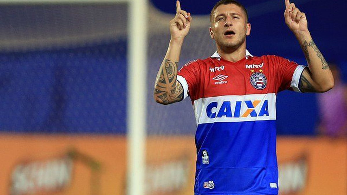 Bahia renova contrato de Zé Rafael até 2020