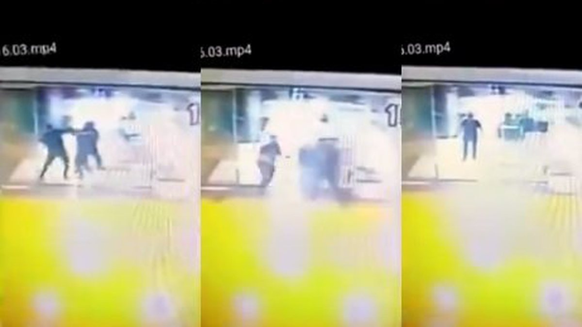 Vídeo veja momento em que homem negro dá soco em segurança antes de