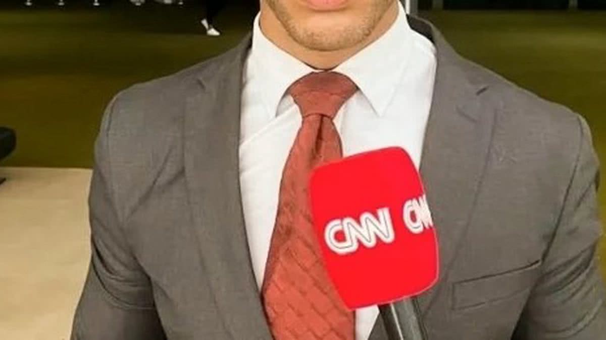 Saiba quem é o repórter da CNN Brasil que caiu do 3º andar durante