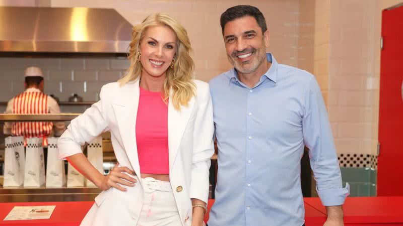 Assumidos Ana Hickmann E Edu Guedes Confirmam Romance E Posam Juntos