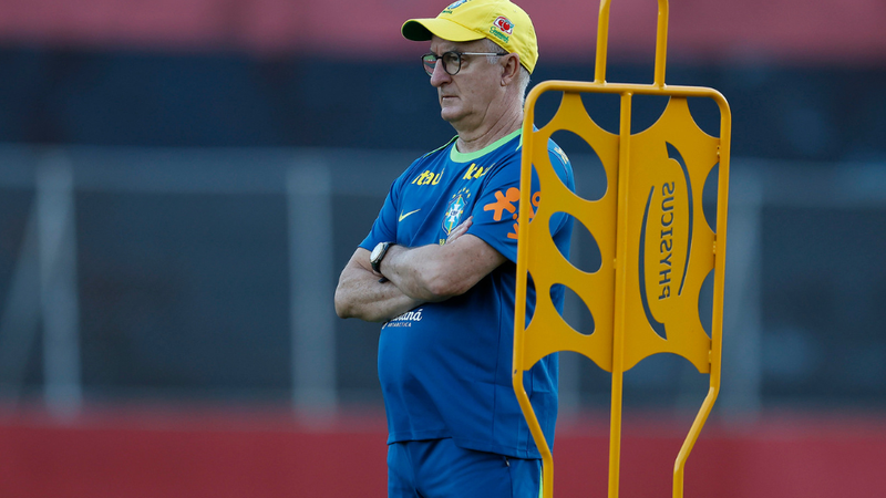 Dorival Jr confirma mudança na escalação da Seleção Brasileira contra o