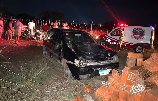 Acidente Deixa Um Cavalo Morto E Dois Homens Feridos Em Cidade Da Bahia