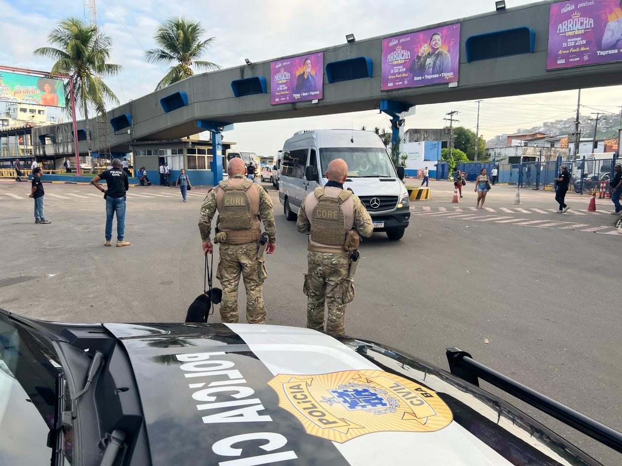 Pol Cia Civil Faz Opera O Mar Seguro No Terminal De S O Joaquim