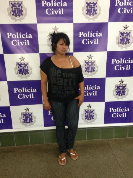 Mulher Presa Por Aliciar Meninas Entre Nove E Anos Para Prostitui O