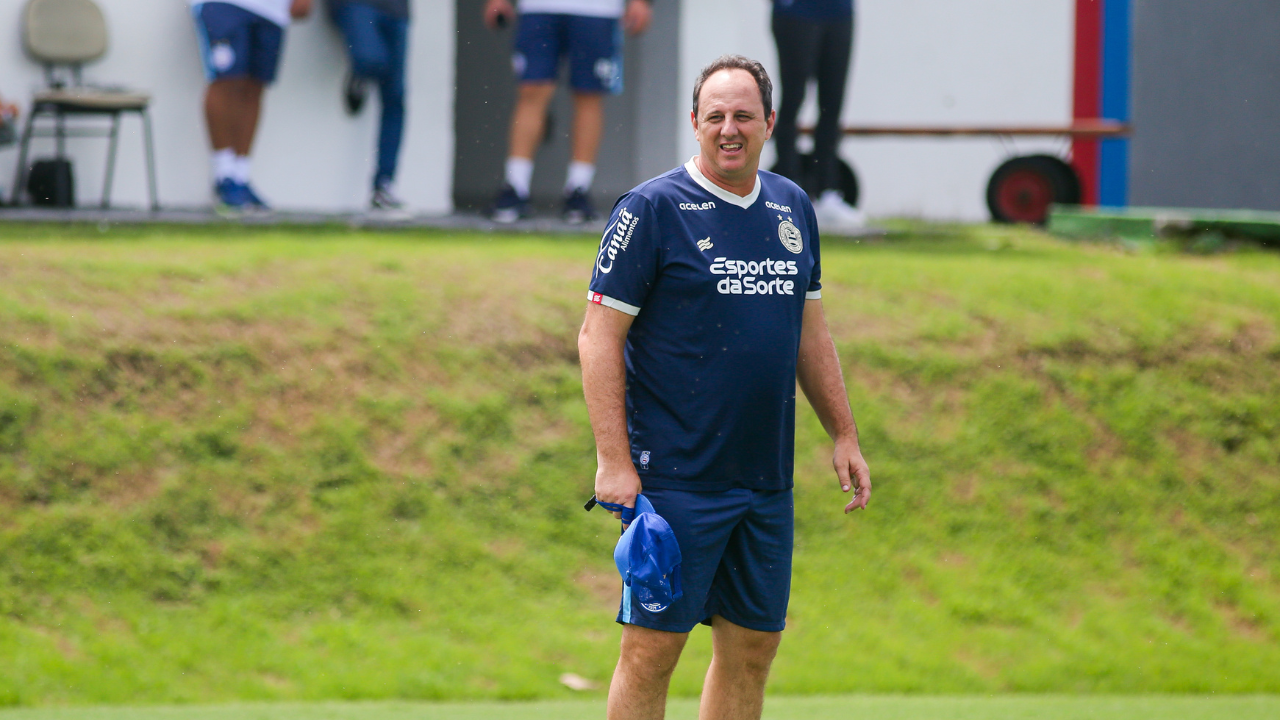 Rog Rio Ceni Domina Bola De Costas Em Treino Do Bahia Veja V Deo