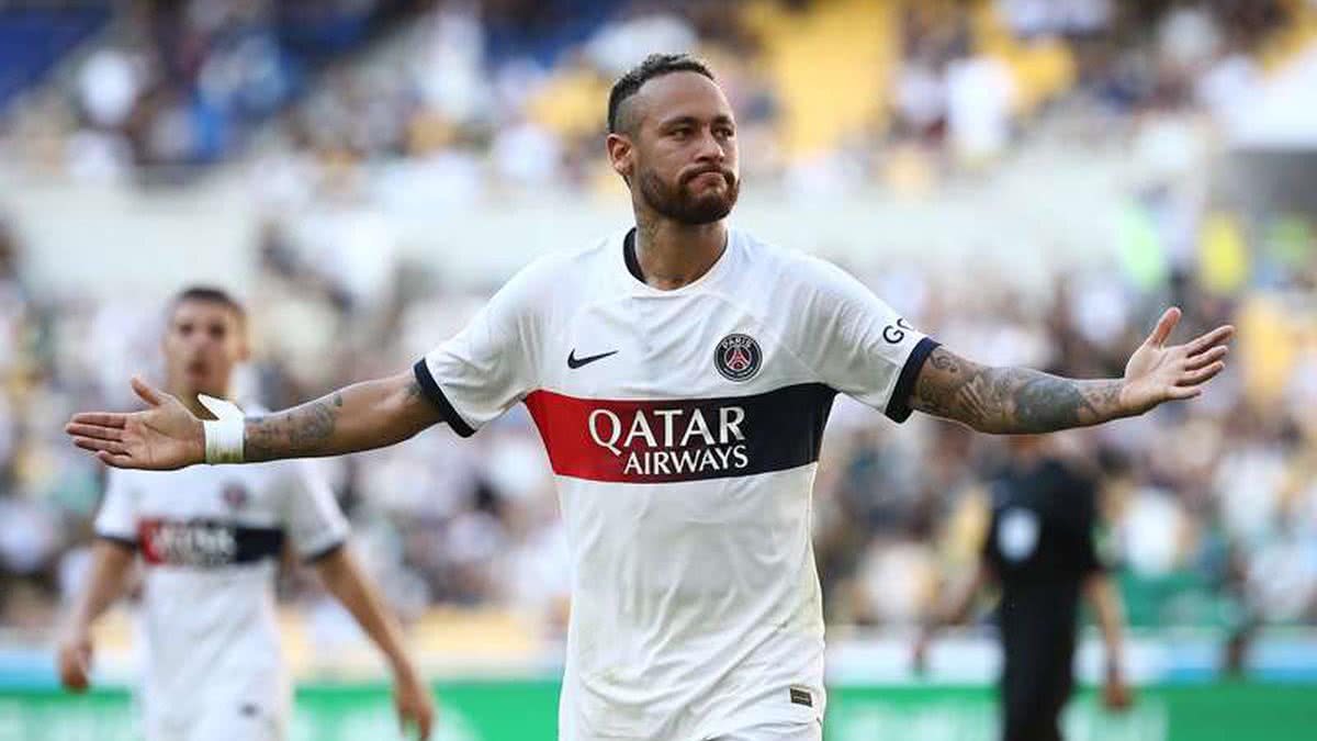 Neymar Volta A Jogar Ap S Cinco Meses E Brilha Com Dois Gols E Assist Ncia V Deo