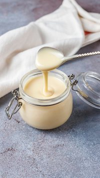 Aprenda a diferença entre leite condensado, mistura láctea e creme condensado antes da próxima receita