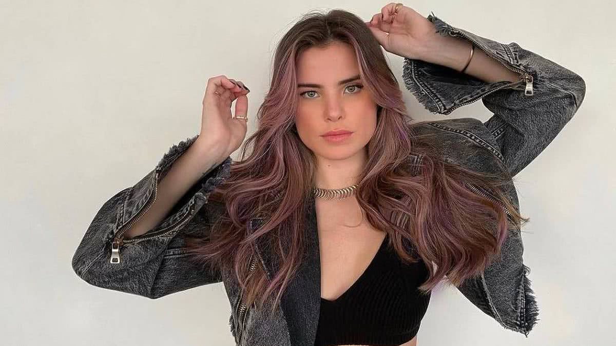 Giulia Be Assume Namoro Com Ex De Cantora Internacional Famosa; Confira