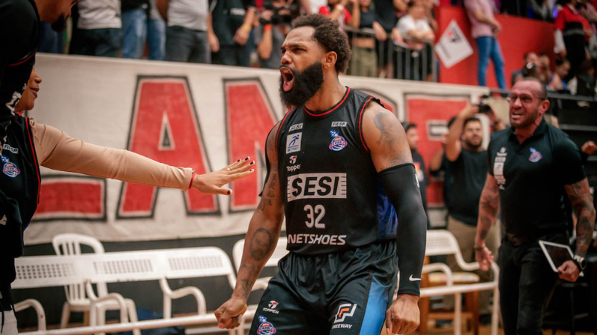 Em jogo emocionante, FlaBasquete vence o São Paulo fora de casa e assume a  Liderança do NBB