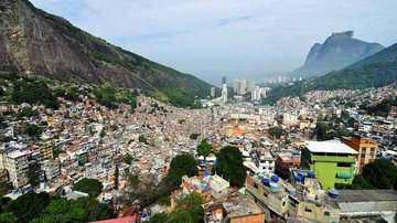 Mulher tenta trazer para Salvador armas de 'chefão' da Rocinha mas