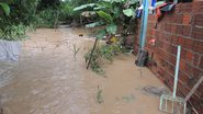 Imagem Brumado: Rio do Antônio transborda e provoca vários alagamentos 