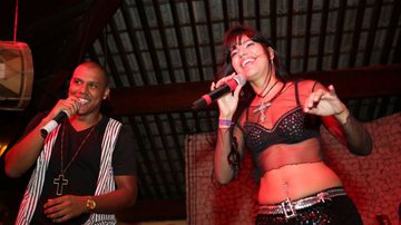 Imagem  Banda Cueca Branca em dose dupla nesta sexta