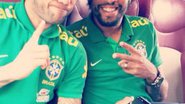 Imagem Daniel Alves e Dante comemoram triunfo do Bahia