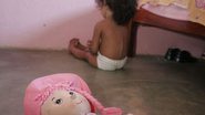 Imagem Mãe chega em casa e pega marido abusando sexualmente dos filhos