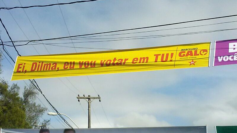 Imagem Convenção do PT: Ei, Dilma, vou votar em tu, diz faixa de Marcelino Galo