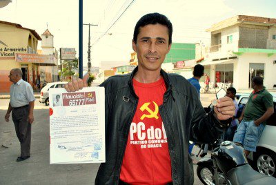 Imagem Candidato a vereador pelo PCdoB promete doar salário