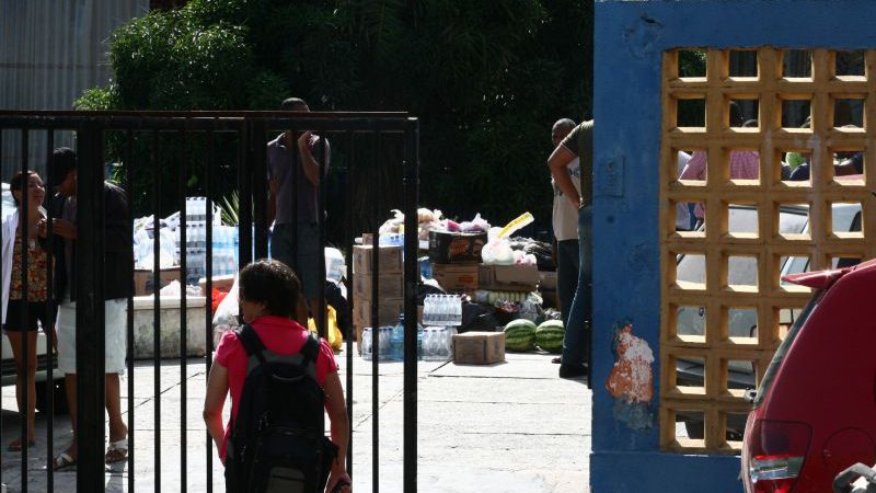 Imagem Manifestantes promovem assembleia para discutir rumo da greve