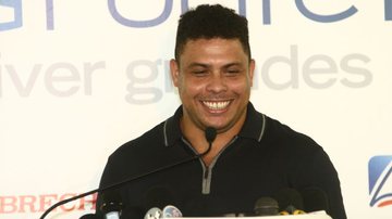 Imagem FHC tenta levar Ronaldo para o ninho tucano