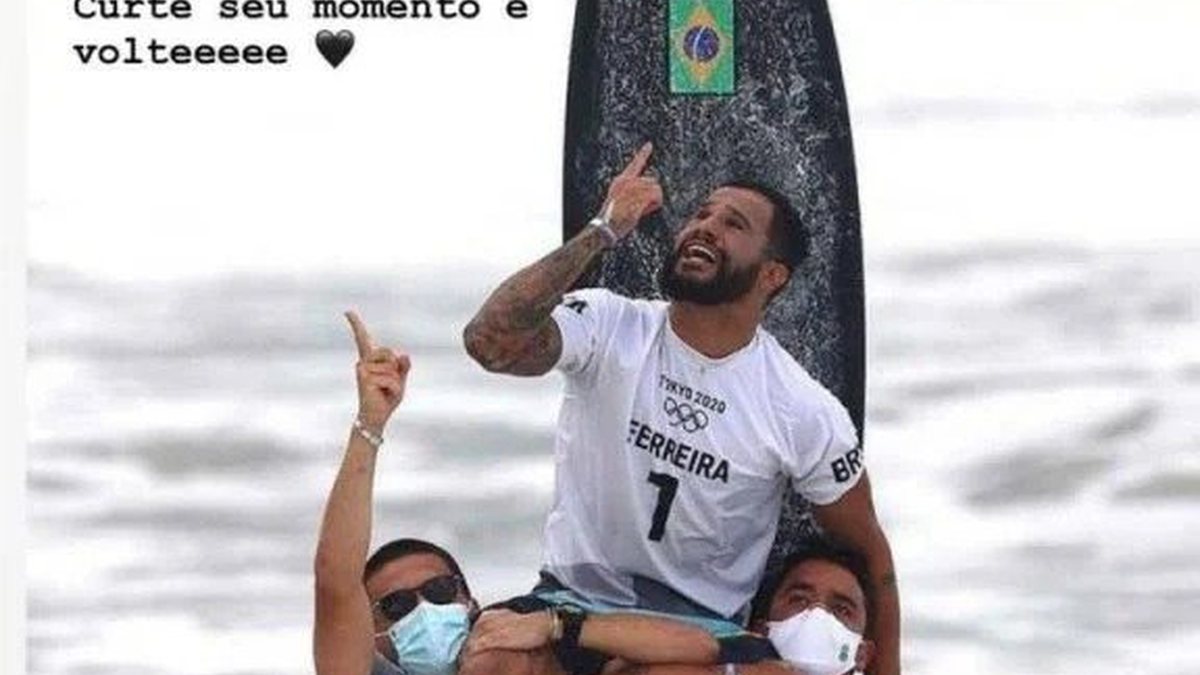 Ítalo Ferreira, medalhista de ouro no surf, vive affair com ex de sertanejo
