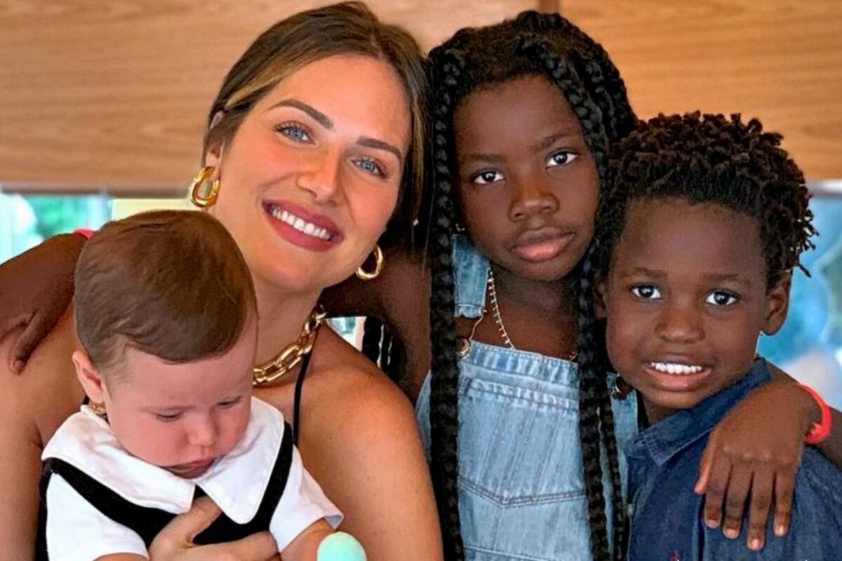 Giovanna Ewbank é acusada de usar filhos para ganhar dinheiro