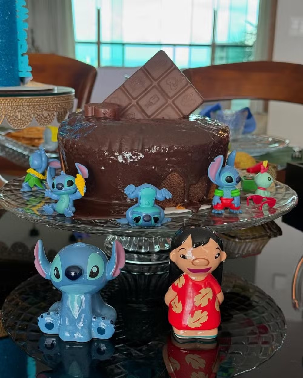 Ivete Sangalo faz festa de aniversário das filhas em casa com o tema Stitch — Foto: Instagram