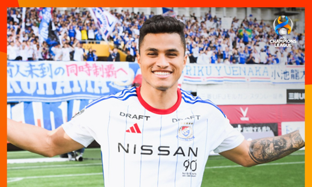 Yan pelo Yokohama Marinos, do Japão